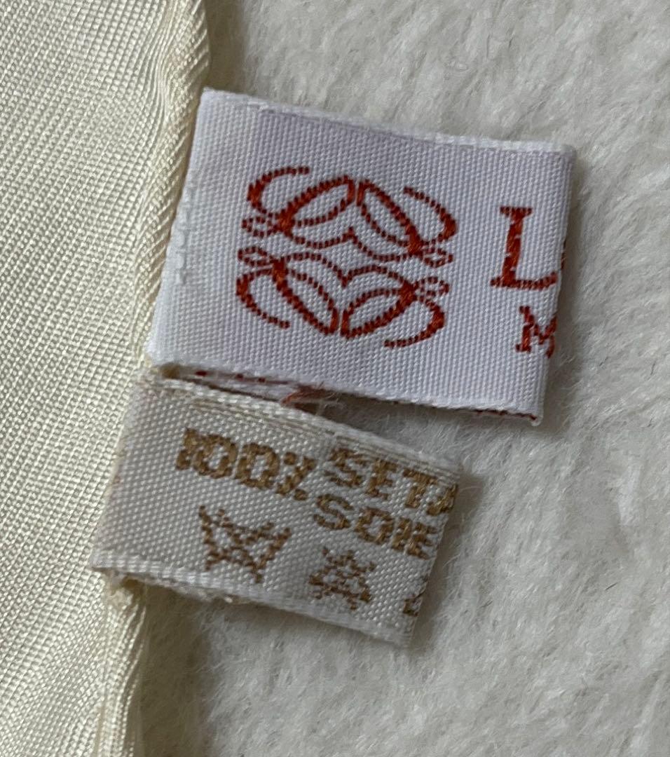 極美品　ロエベ　スカーフ　シルク　花柄　総柄　動物　手縫い　ピンク　ベージュ