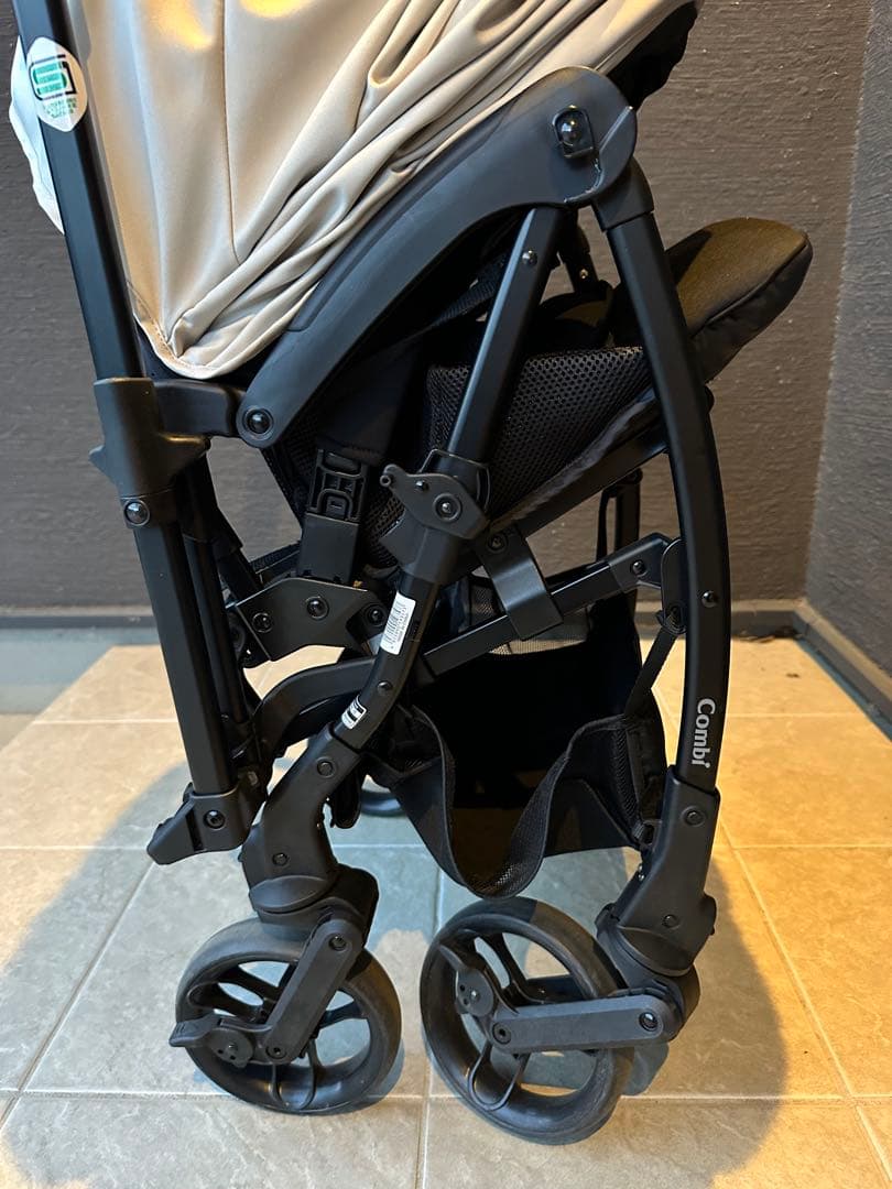 コンビ スゴカルS エッグショック グリーンレーベル ベビーカー リラクシング