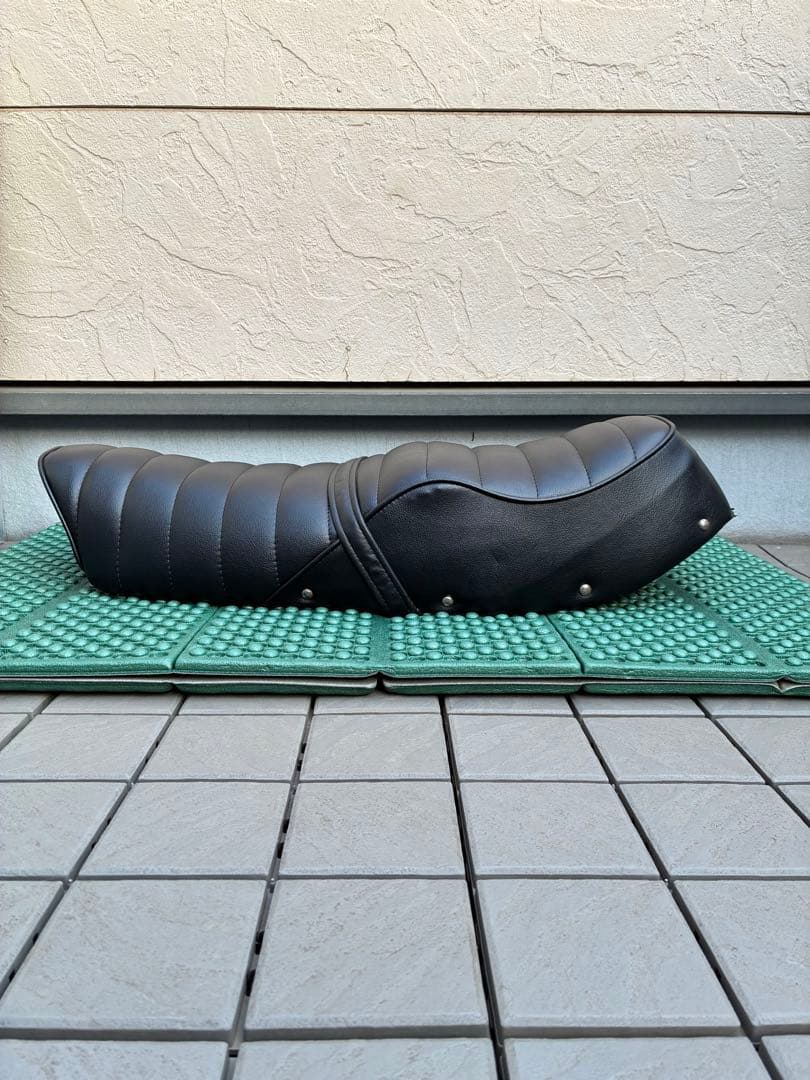 SR400 タックロール　シート　純正ベース