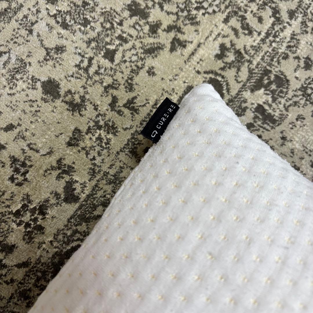 整体枕 キュアレ THE MAKURA