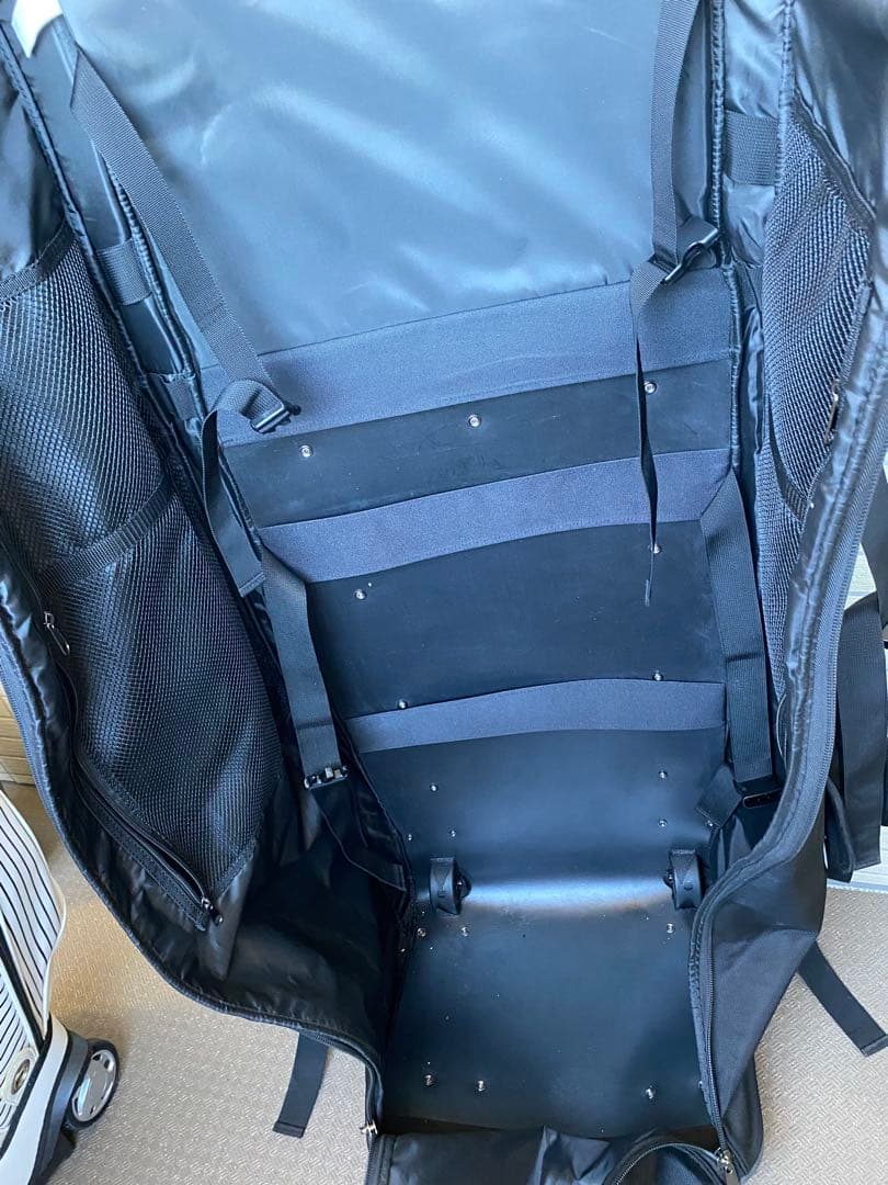 テーラーメイド Taylor Made キャスター付きトラベルカバー　2025製