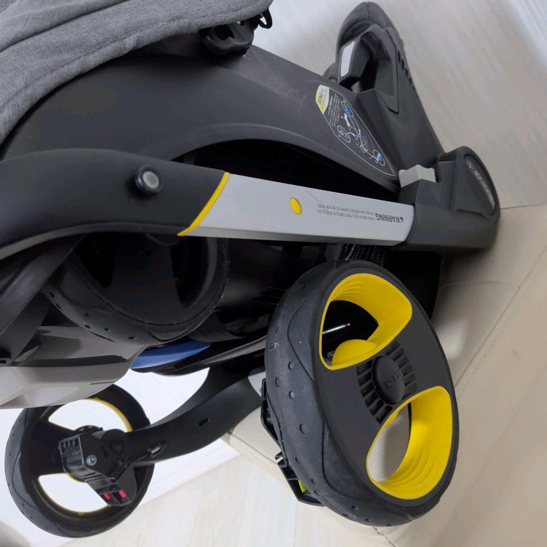 【美品】doona ベビーカー チャイルドシート グレー ISOFIXベース付き