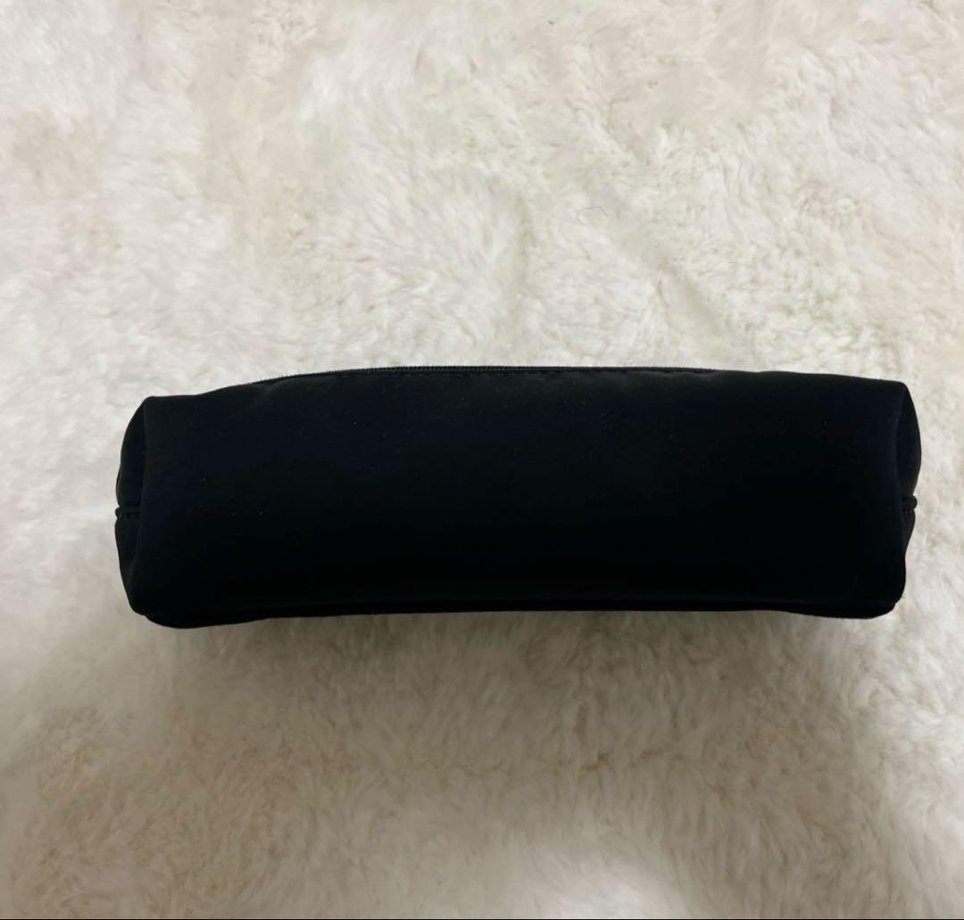 MARY QUANTペンポーチ