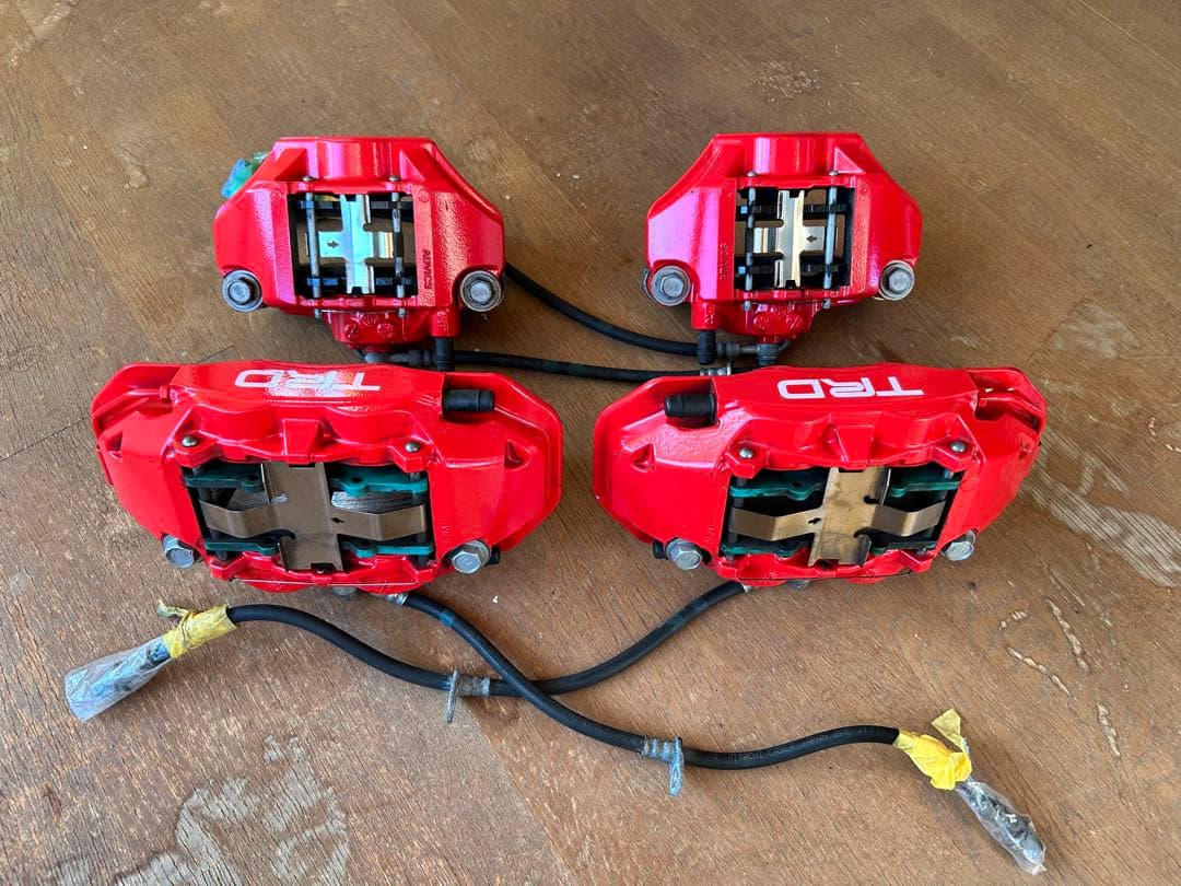 美品　ZN6　86　TRD　4・2pot　キャリパー　前後セット