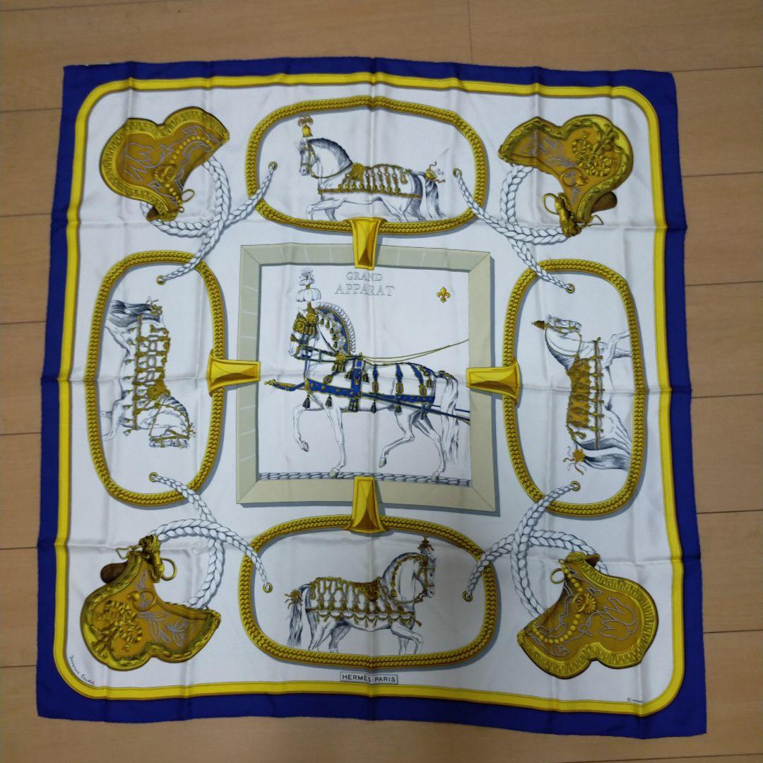 HERMES　エルメス 　スカーフ　シルク　　馬
