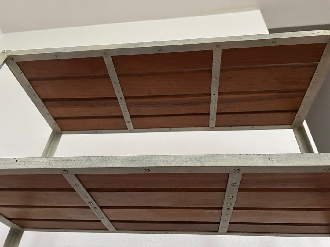 オールドメゾン　アイアン　オープンシェルフ