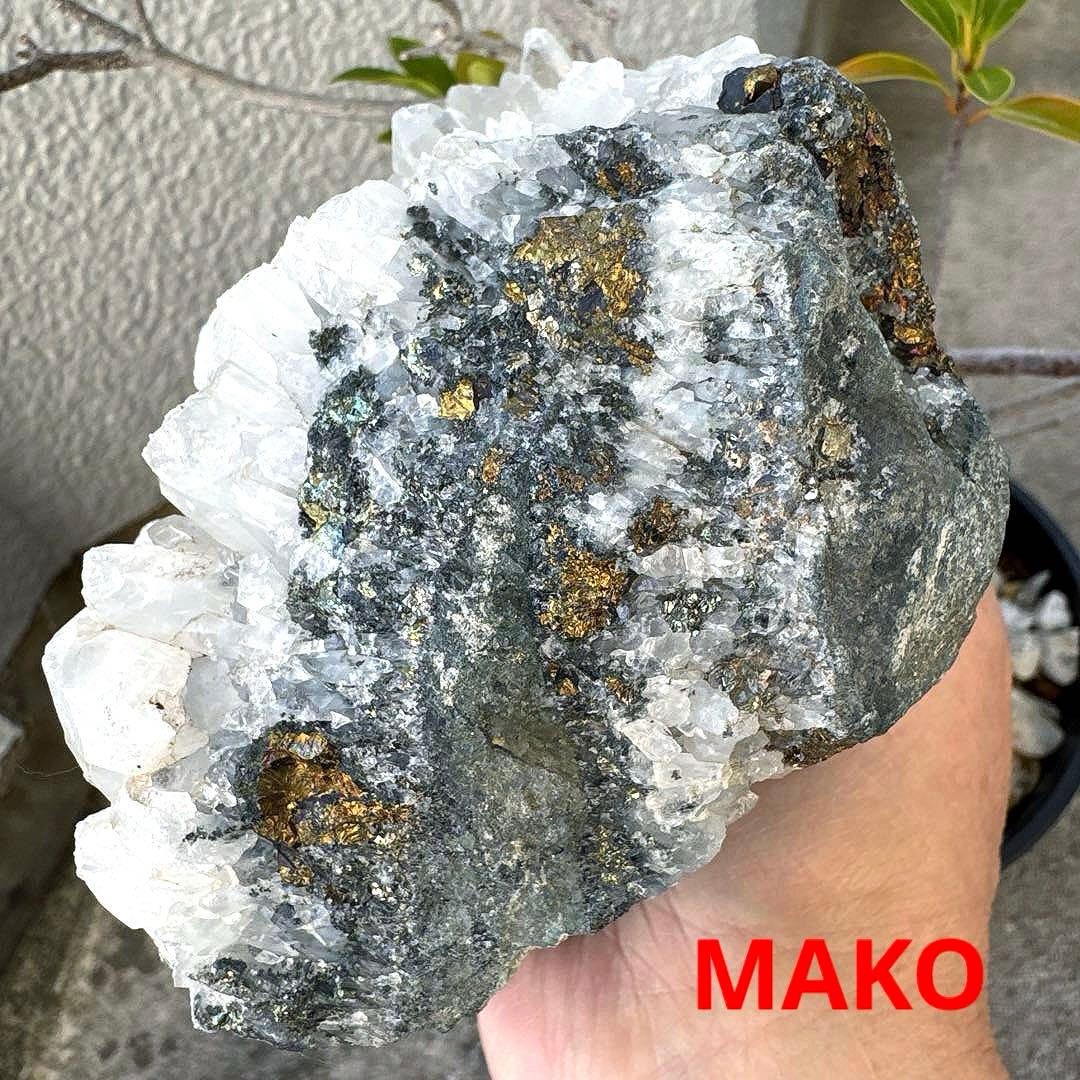 M1859☆パイライト共生水晶クラスター2.8Kg☆尾去沢鉱山産☆N51001