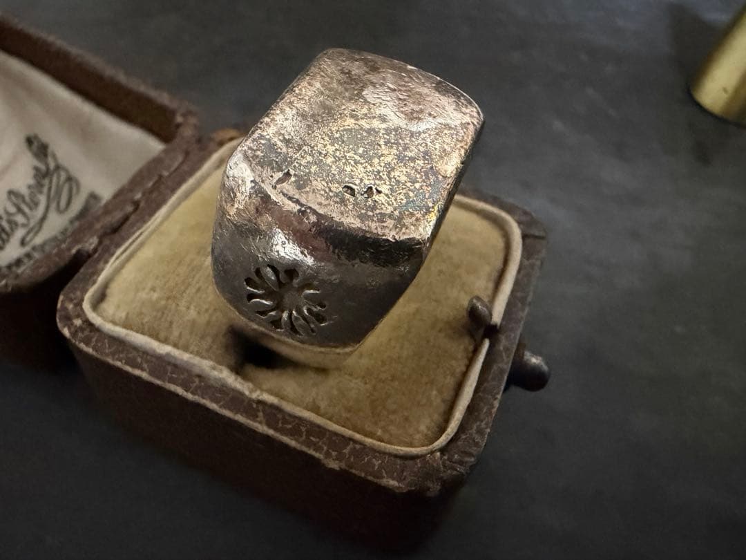 希少　ヴィンテージ　リング　アンティーク　シルバー　925 アメリカ　シグネット
