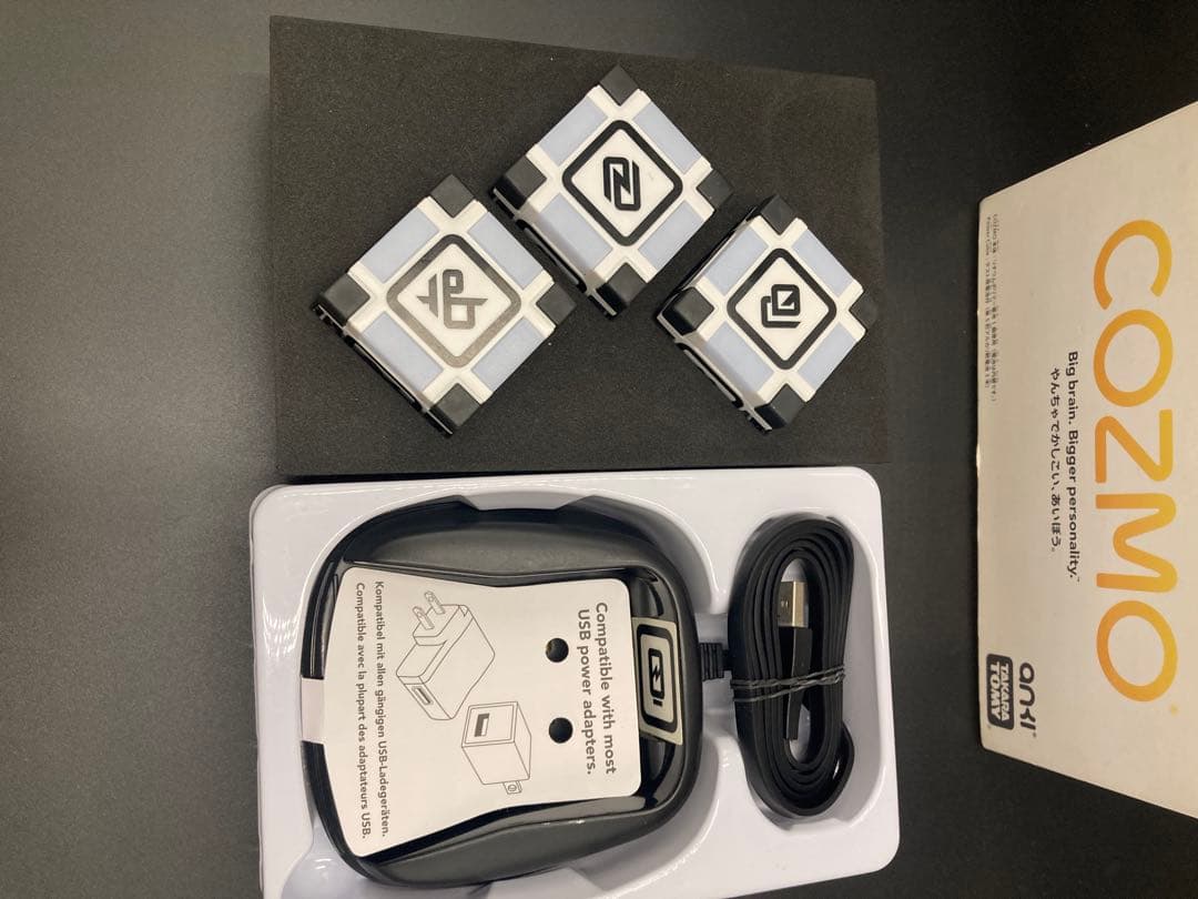 【完動美品】COZMO (コズモ)AIロボット クリスマス プレゼント 子ども