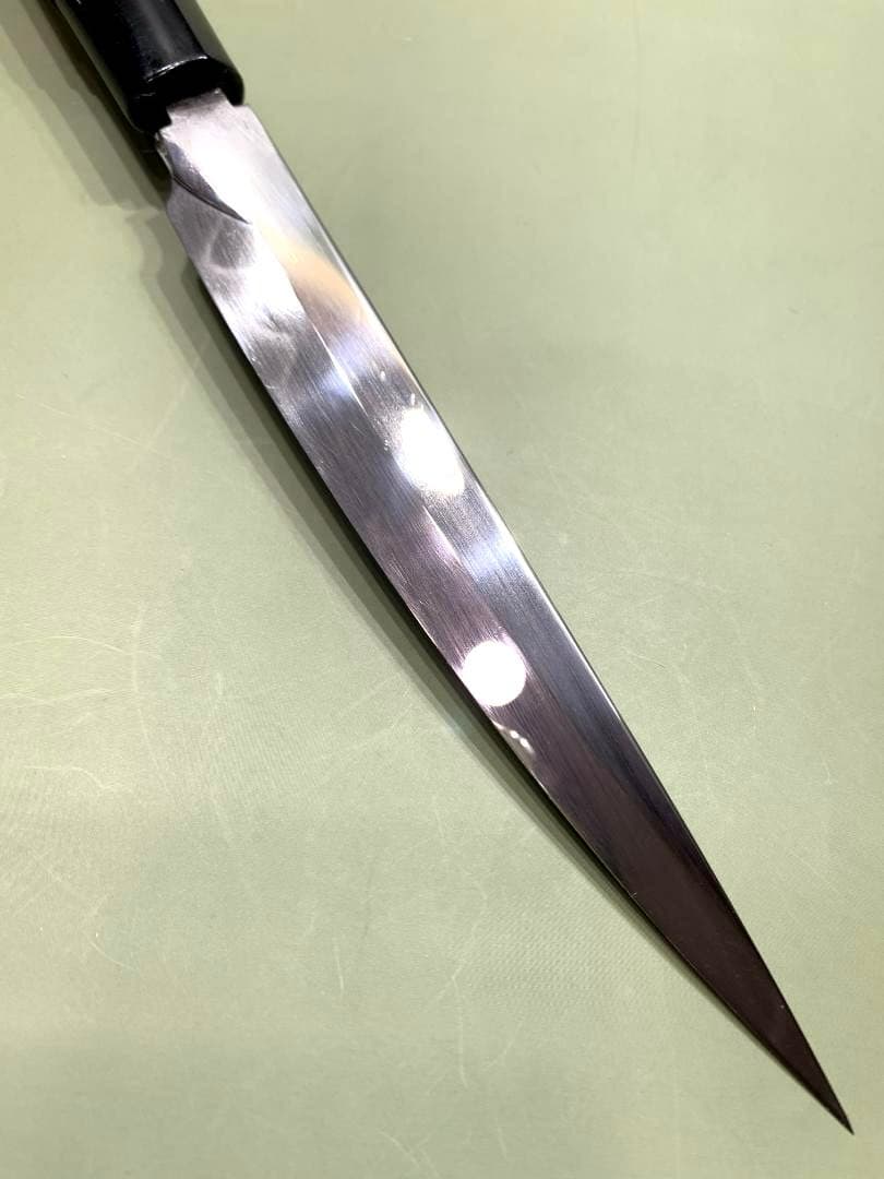 行秀　本焼　柳刃包丁　刃渡り16.5cm　波紋でています。