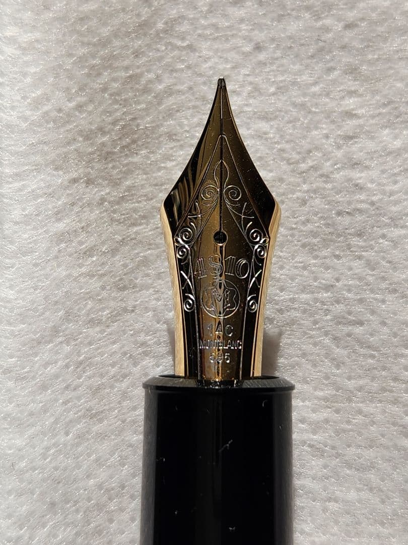 極美品 モンブラン １４９ １４Ｃ 中白 Fニブ 段無エボナイト芯