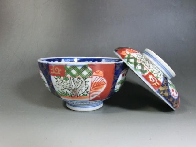 蓋茶碗■赤絵色絵 古伊万里 窓松竹梅 18客 蓋物 蓋碗 窓唐草図 時代物 骨董