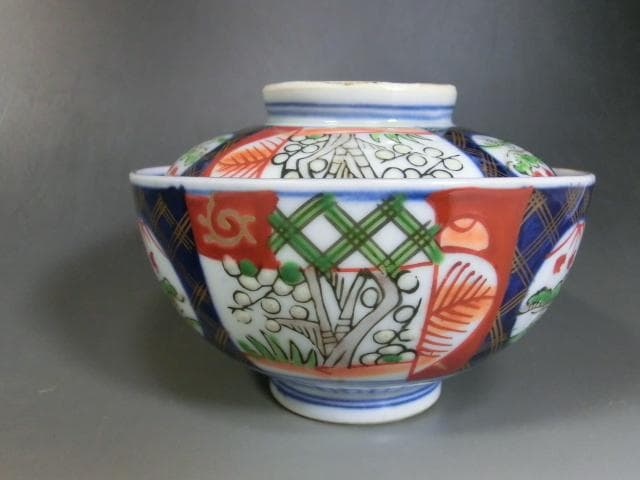 蓋茶碗■赤絵色絵 古伊万里 窓松竹梅 18客 蓋物 蓋碗 窓唐草図 時代物 骨董