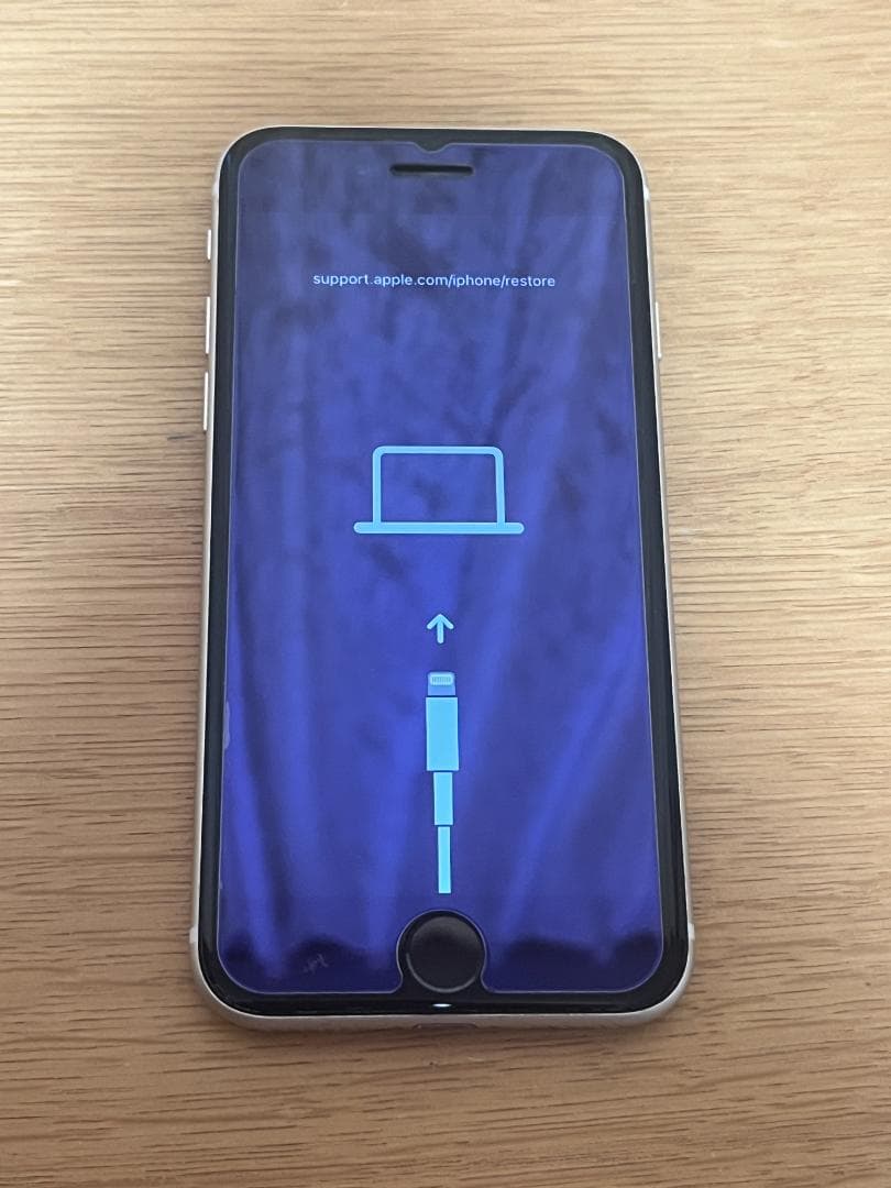 iPhone SE3 Starlight 128GB ジャンク