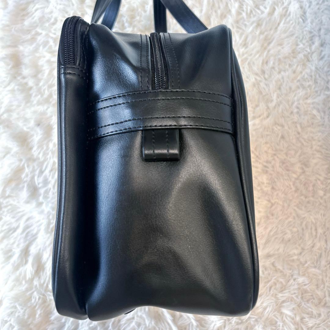 極美品！EASTBOY イーストボーイ スクールバッグ 刺繍ロゴ 合皮 ブラック