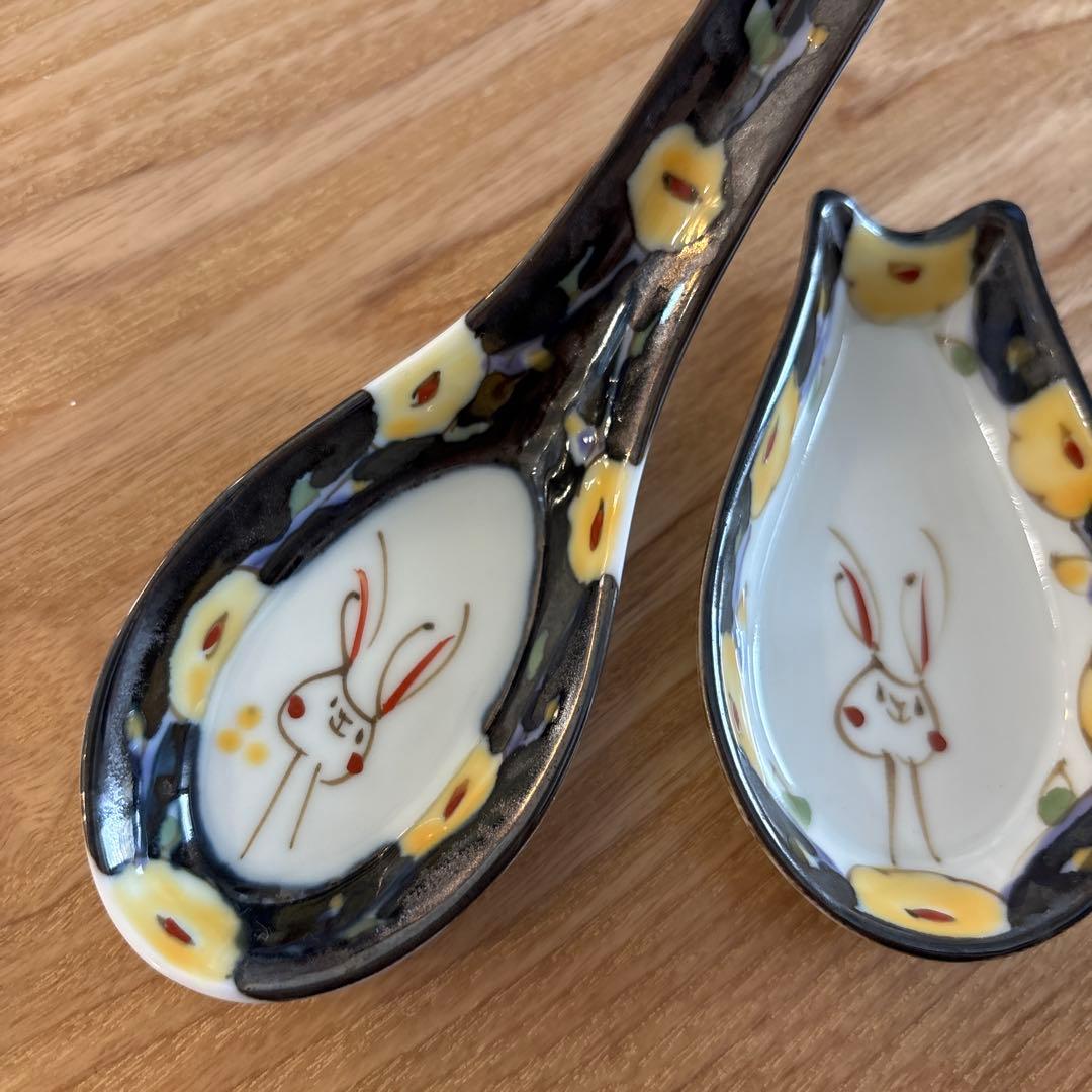 空萌工房★波佐見焼★ウサギと花のデザイン 陶器製レンゲ 4個セット