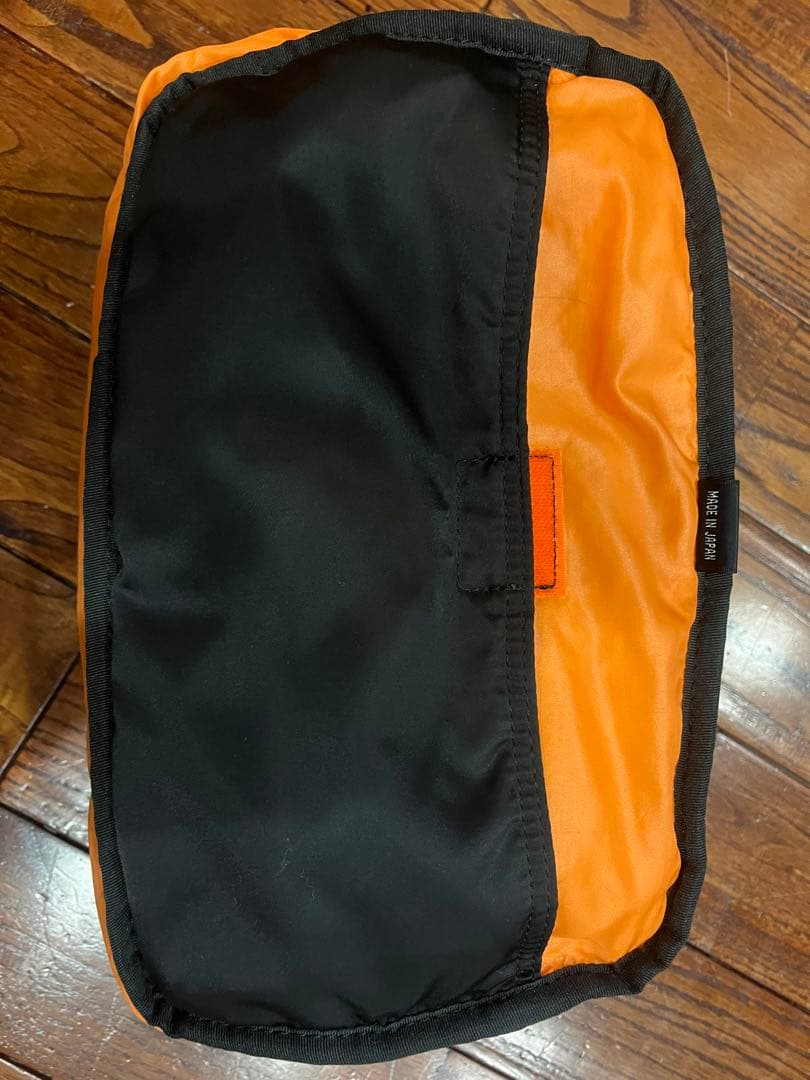 ブ*ー様 ポーター　タンカー　ボディバック