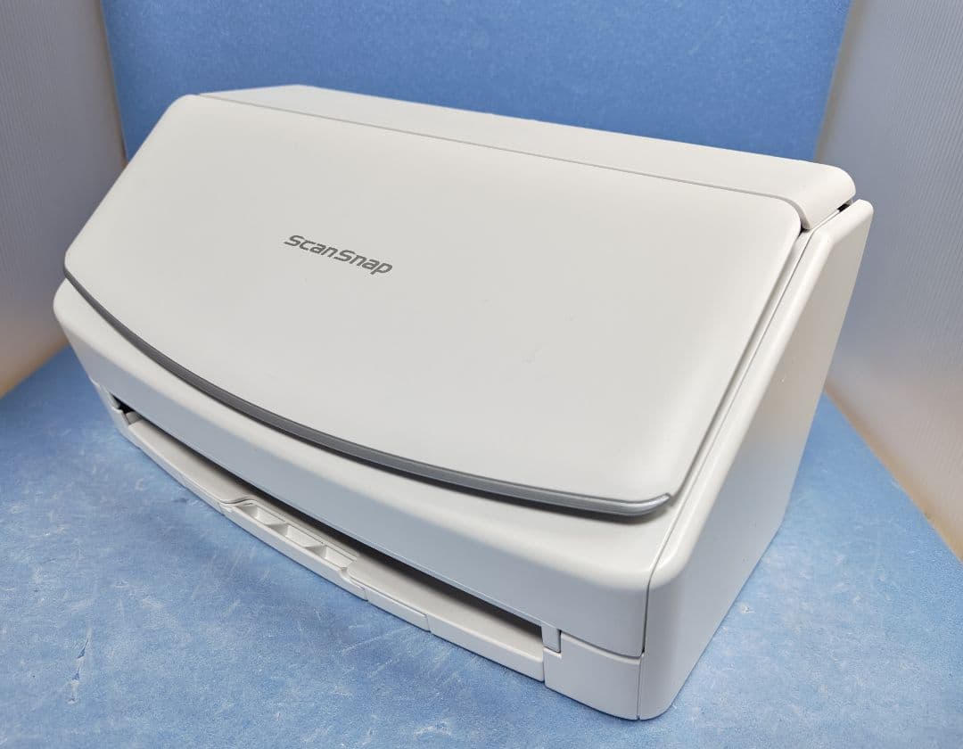 たまった書類を一気にスキャン 富士通 ScanSnap iX1500（白）使用並
