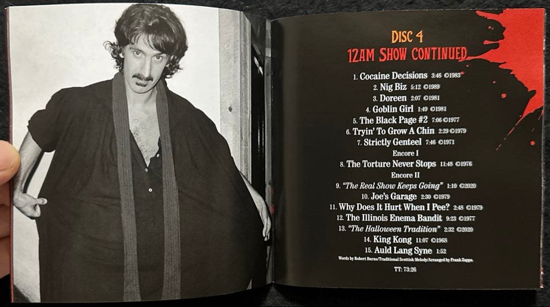 FRANK ZAPPA HALLOWEEN 81ライブ(マント&マスク付き)