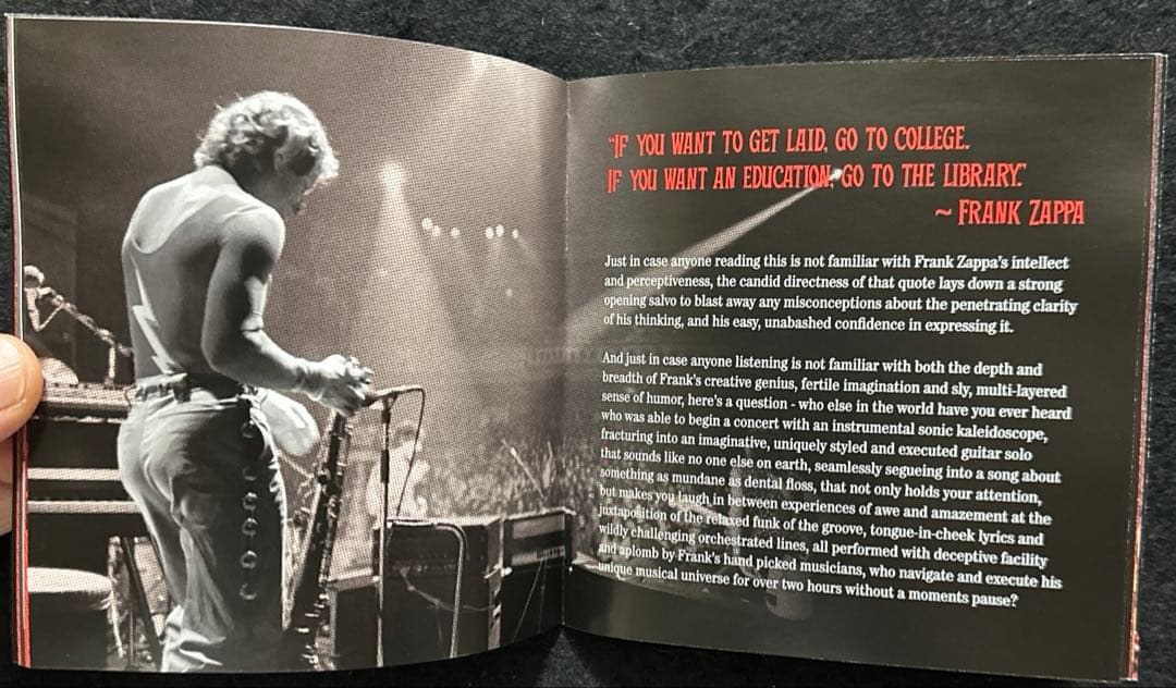 FRANK ZAPPA HALLOWEEN 81ライブ(マント&マスク付き)