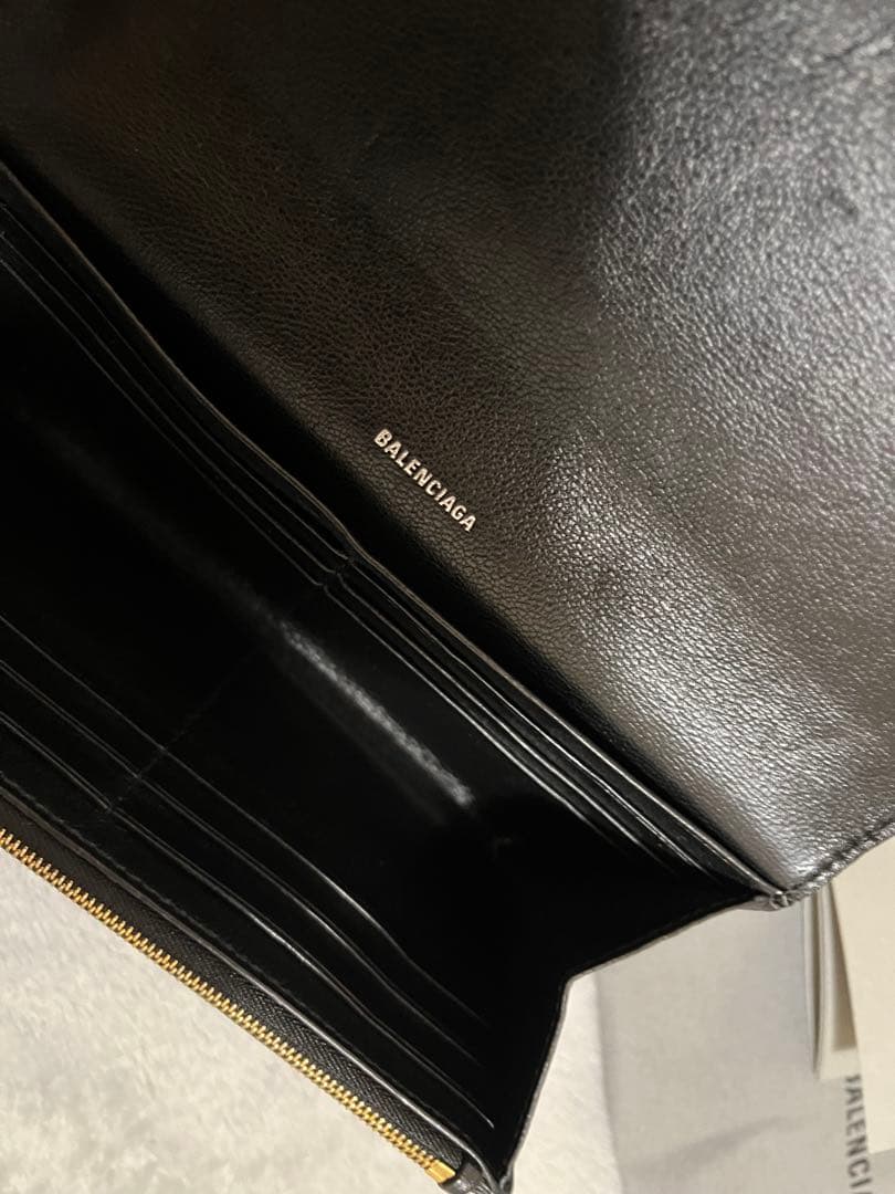 BALENCIAGA ブラック レザー 二つ折り財布 シンプル 箱・袋付き