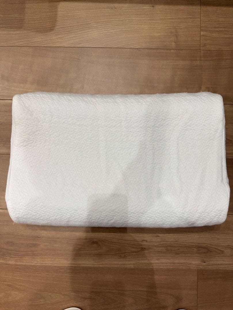 ヒツジのいらない枕　至極　通気性メッシュ枕 グレー・ホワイト