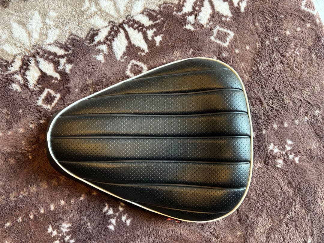 ノイワットダン24 クロスカブ110JA60 ローダウンシート