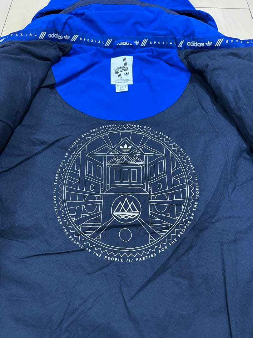 adidas spezial マウンテンパーカー Mサイズ 青