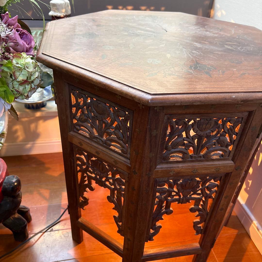 8角形　木彫り　象眼細工　シーシャムウッド　コーヒーテーブル　サイドテーブル
