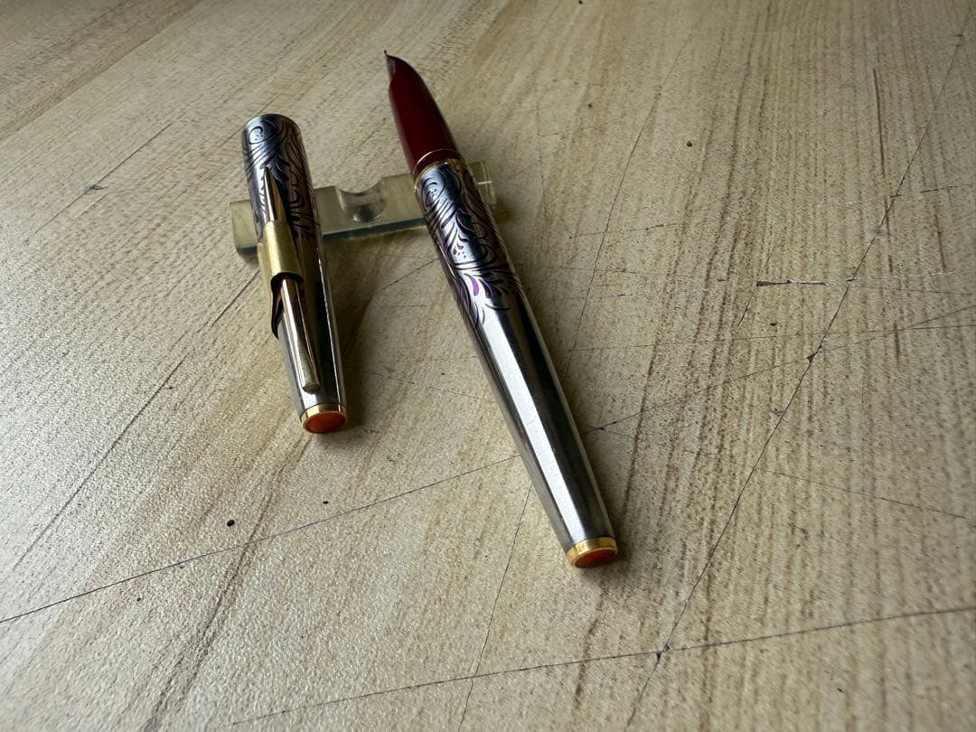 パイロット万年筆　PILOT 18K 蝕刻　昭和レトロ　激レア！