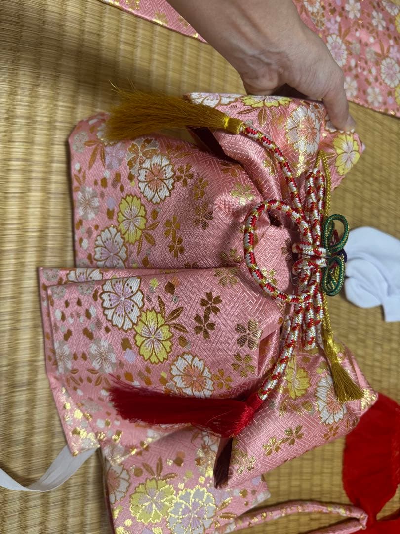 値下げ七五三着物　七歳　正絹フルセット　マリ柄黒