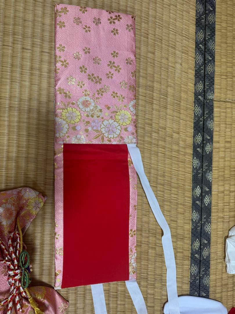 値下げ七五三着物　七歳　正絹フルセット　マリ柄黒