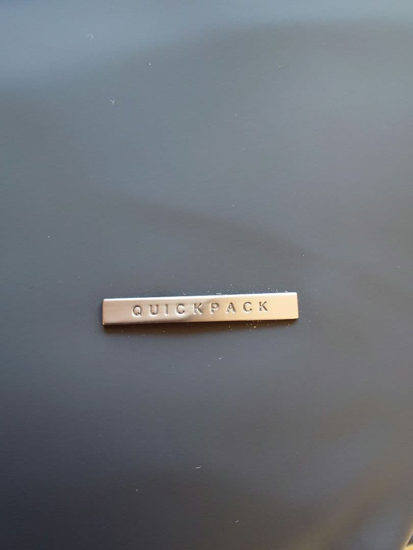 【新品】QUICKPACK ブラック ボディバッグ13