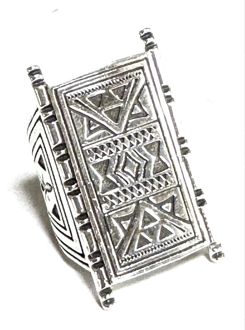 ハンドメイド　シルバー　リング