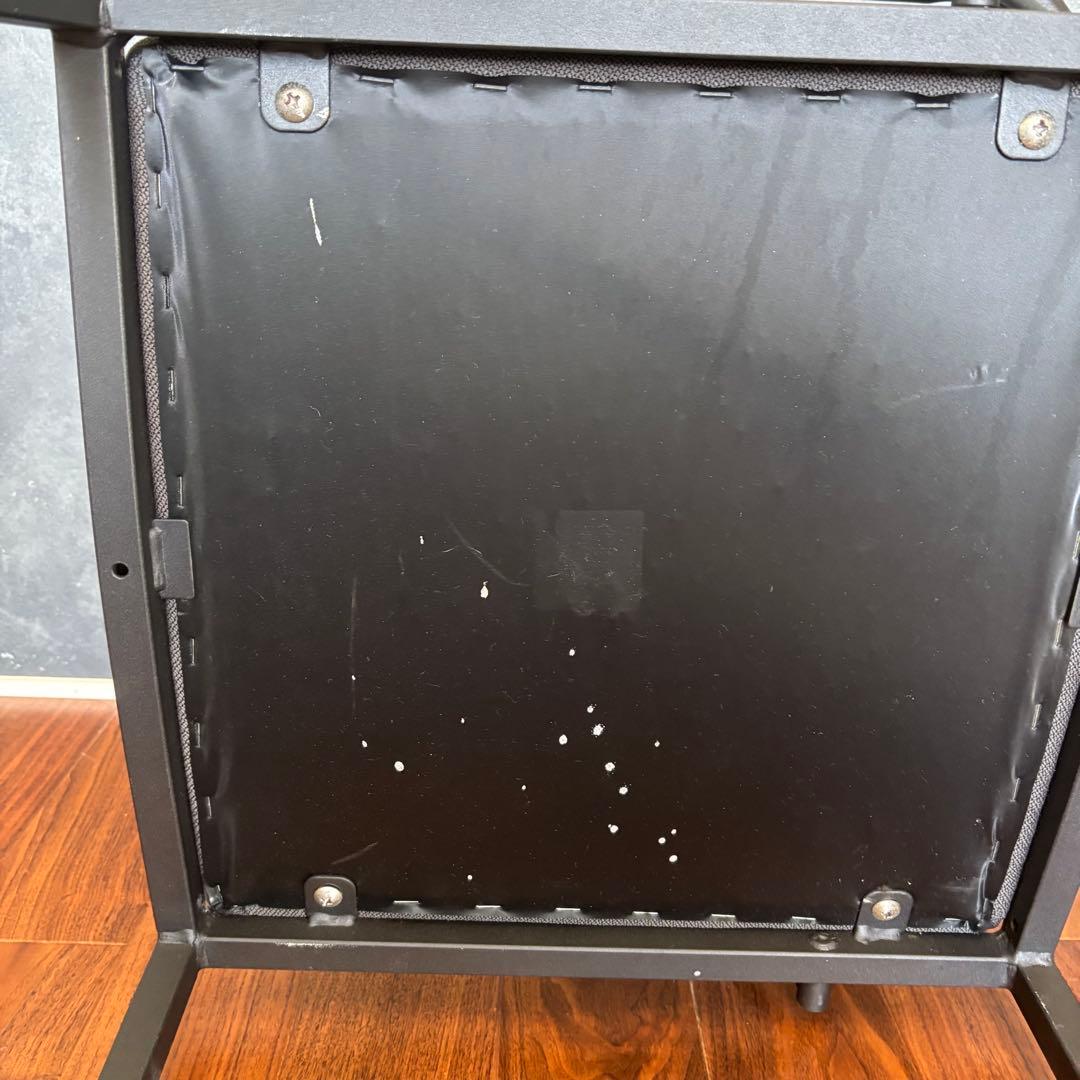 ポストモダンデザインの椅子 ミッドセンチュリー スペースエイジ ヴィンテージ