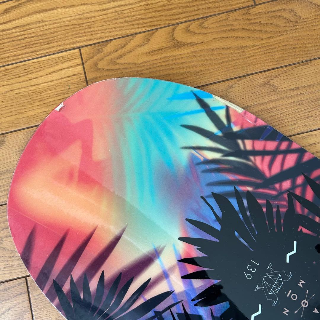 【Salomon】ビンディング付　板 wonder 139cm ホログラムS