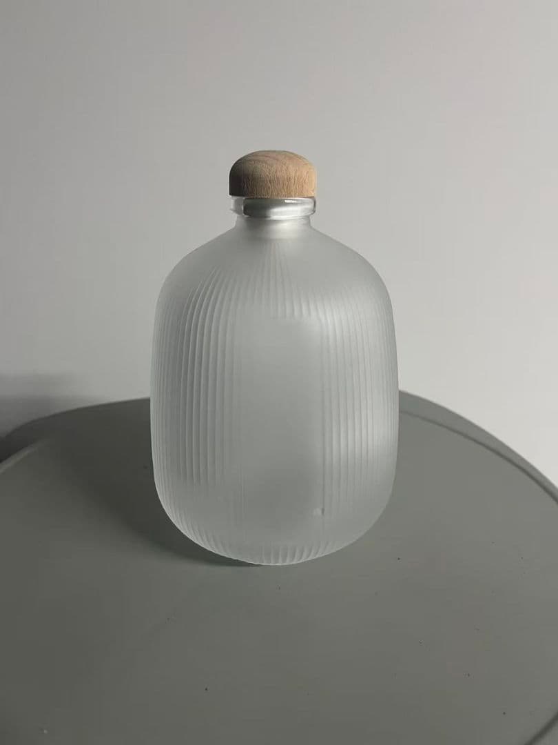 フロストガラスの保存容器 木製キャップ付き