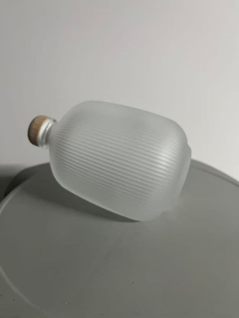 フロストガラスの保存容器 木製キャップ付き