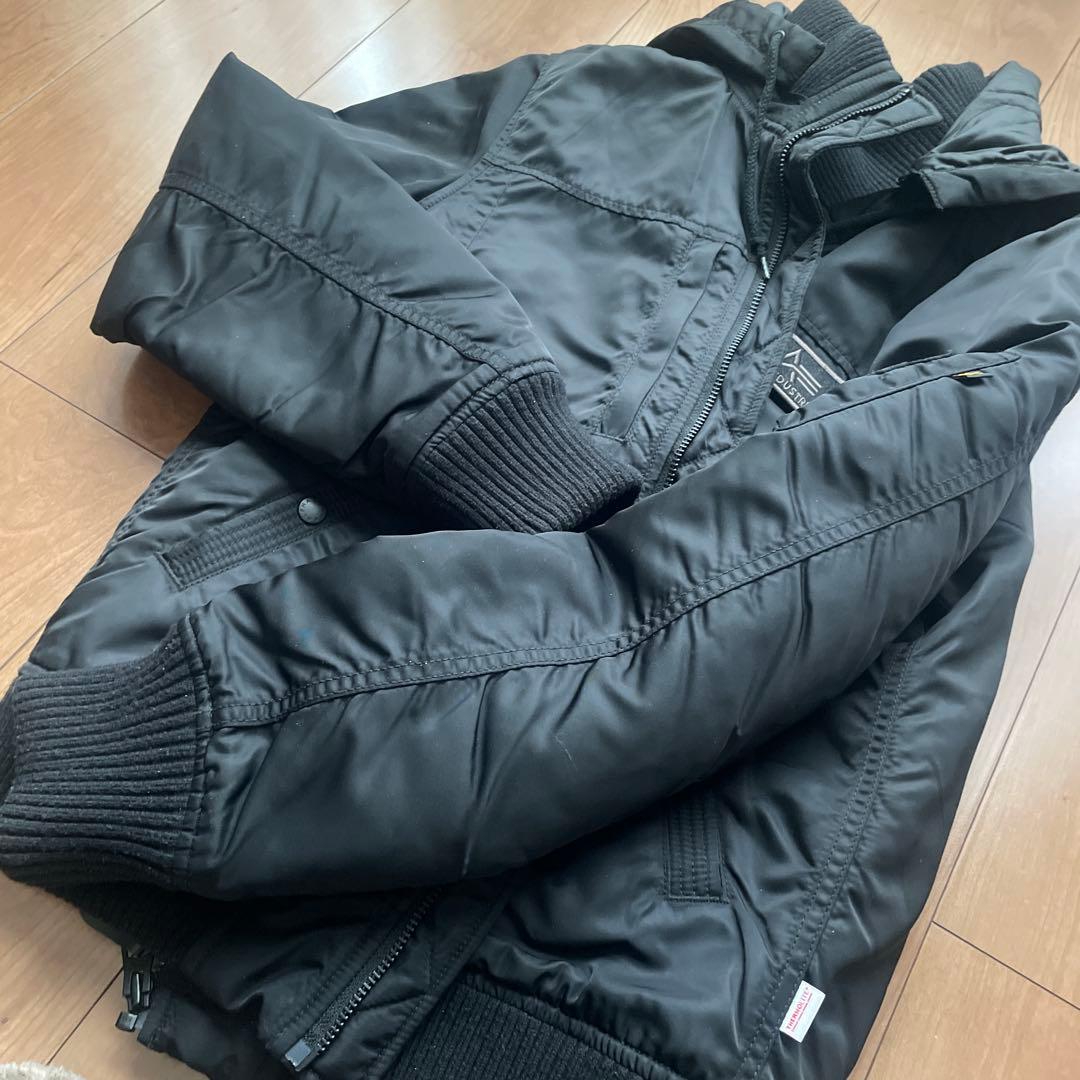 美品！ALPHA INDUSTRIES フード付きブラックブルゾン　TA1260