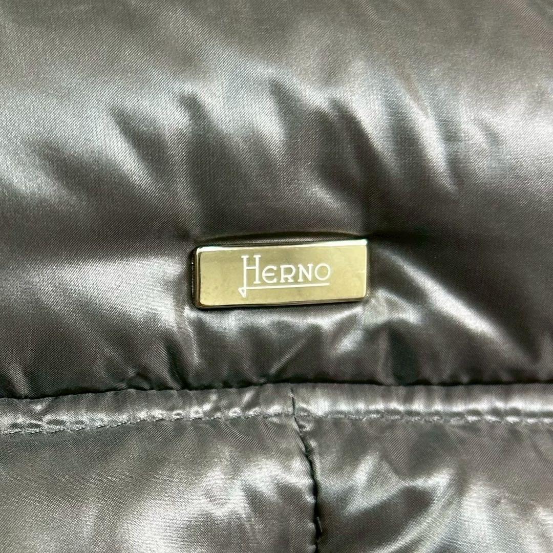 良品　ヘルノ　アメリア　ダウンコート　軽量ナイロン　グレージュ　42