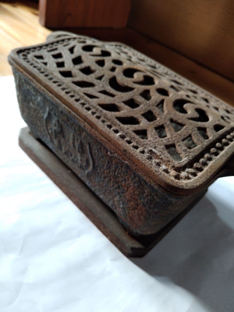 炭入れ　こたつ　火鉢　アンティーク