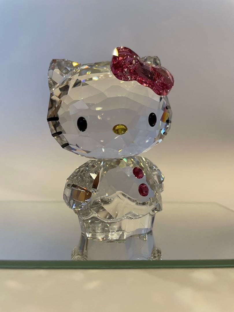 【新品 保証書付き】 2011年限定販売 スワロフスキー キティちゃん 置物