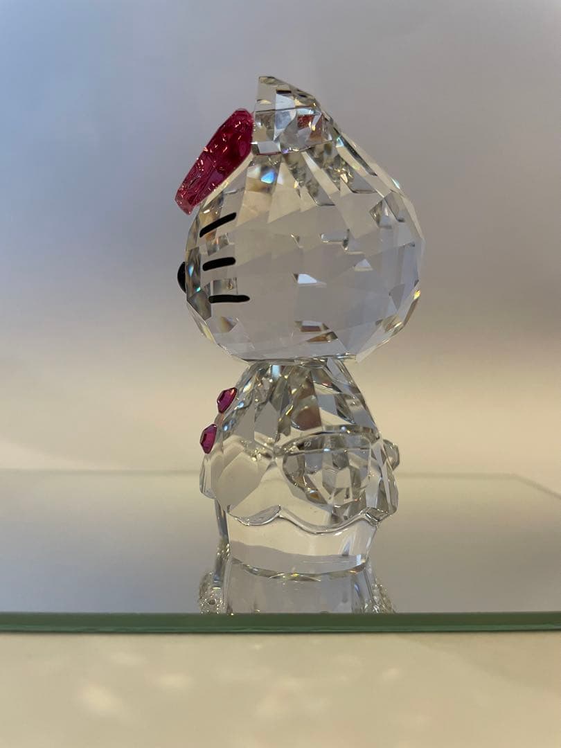 【新品 保証書付き】 2011年限定販売 スワロフスキー キティちゃん 置物