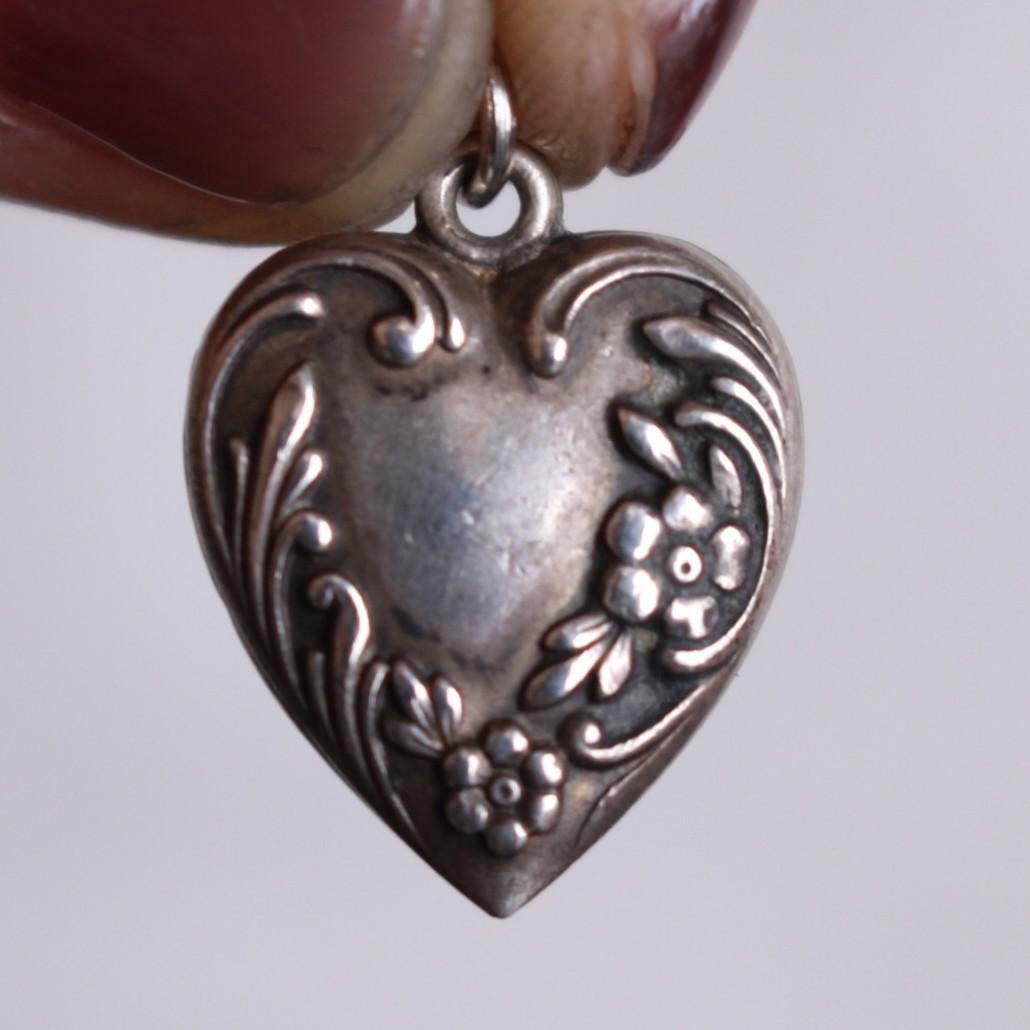 30s　スウィートハートジュエリー　波　シルバー　スクロール　チャーム　勿忘草