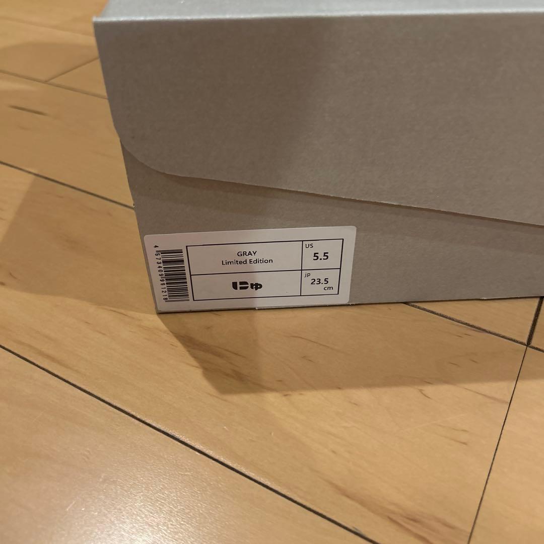 ✨ SANGACIO にゅ～ず《GRAY》10周年限定モデル　新品23.5✨