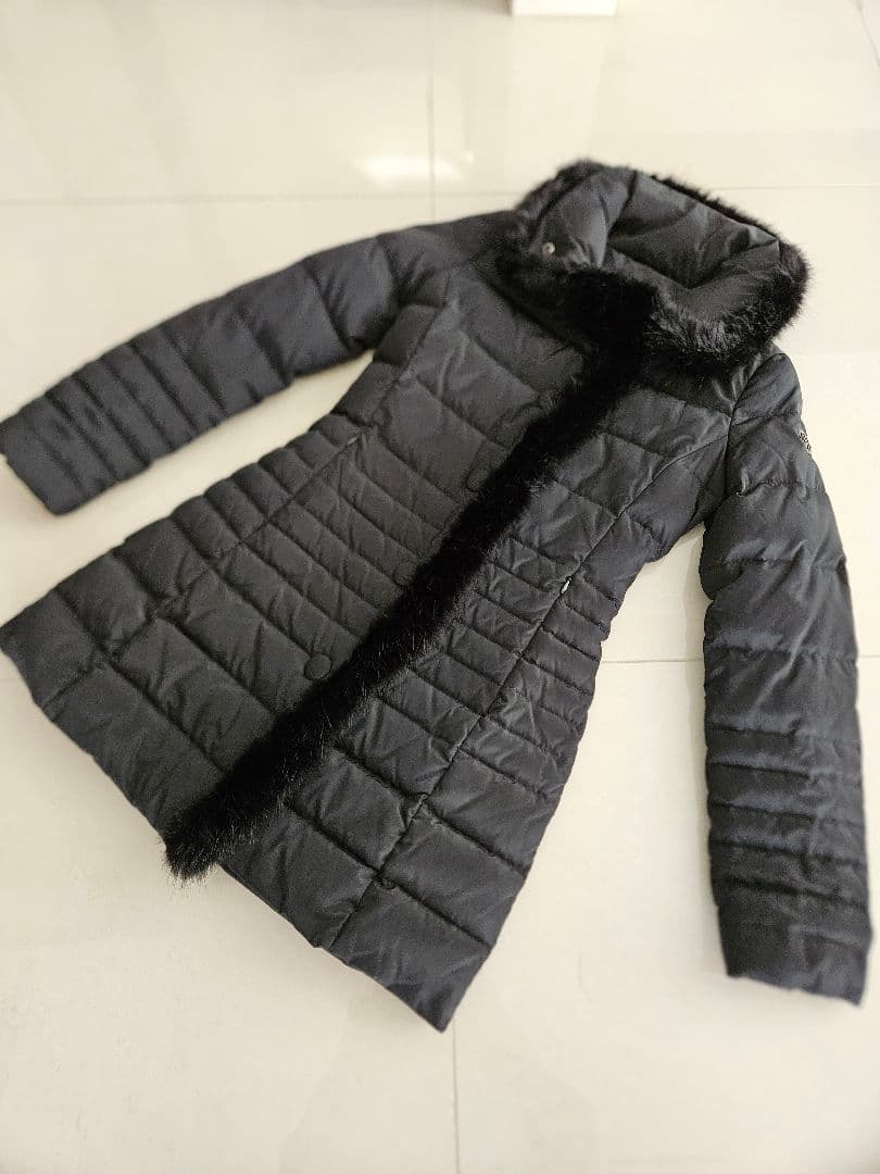 ケイ　ダウンコート