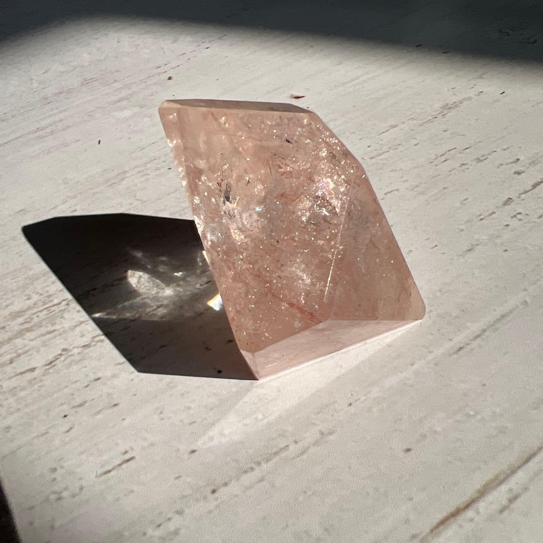 天然石　ピンククォーツ　フリーフォーム　台座なし