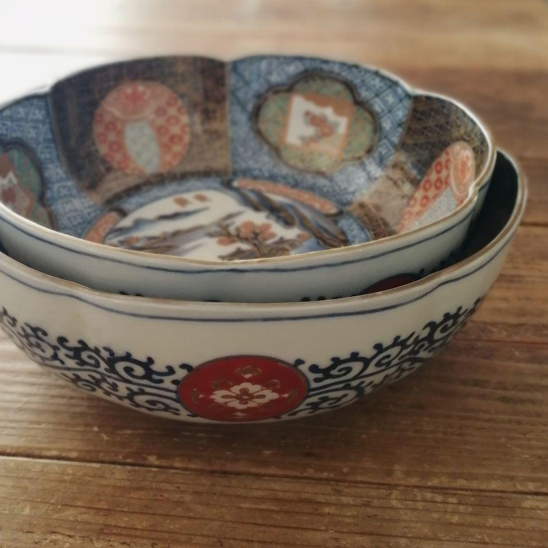 明治伊万里　色絵　染錦　輪花縁　大鉢　大小２客セット