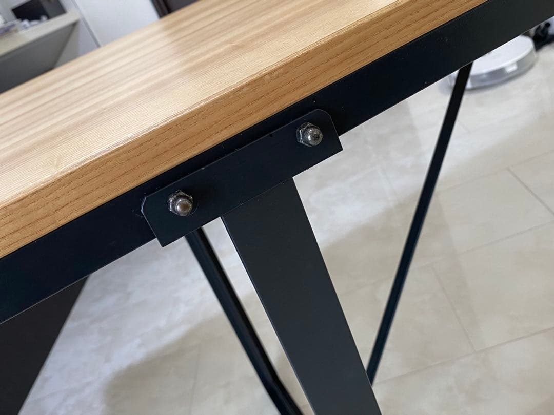 最終処分　IKEA VASSAD ヴェッサド　ダイニングテーブル　アイアン
