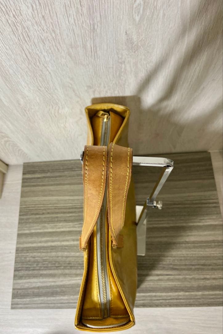 ルイヴィトン　トートバッグ　モノグラム　ヴェルニ　コロンバス　M91047